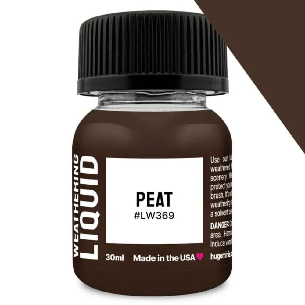 A 30ml peat weathering liquid bottle with a black ribbed cap and clear glass filled with dark brown liquid